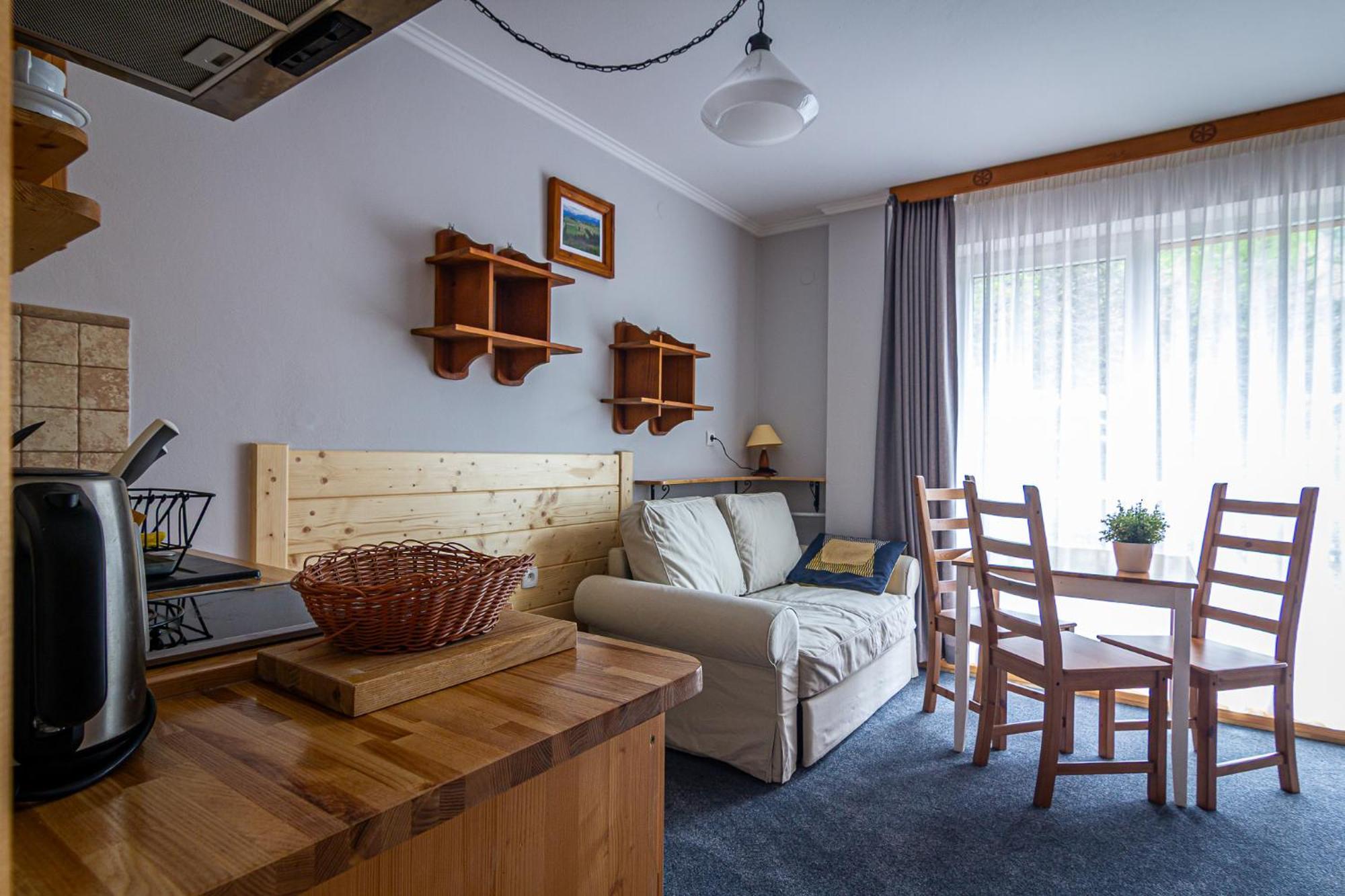 Aparthotel Pod Nosalem 3*